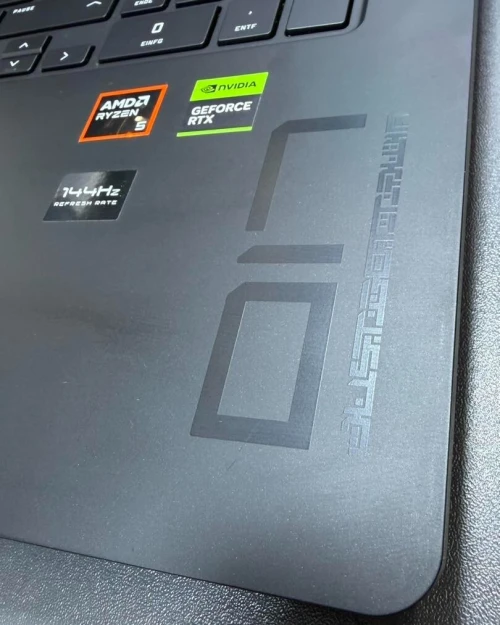 HP OMEN 17P RYZEN 5 8645HS 16Gb DDR5 512gb SSD NVIDIA GEFORCE RTX 4050 6GB 17p  FHD   144HZ