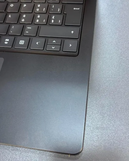MICROSOFT SURFACE LAPTOP 4 INTEL i5 1145G7 2.61GHz UP TO 4.40GHz 16GB DDR4 256 SSD NVME INTEL IRIS XE GRAPHICS ECRAN 13.5 INCH 2.5K TACTILE