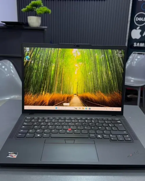 LENOVO THINKPAD T14 RYZEN 5 PRO 8540U 32GB DDR5 512GB SSD AMD RADEON 740M GRAPHICS 14P FHD+