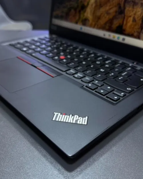 LENOVO THINKPAD X13 TACTILE RYZEN 5 PRO 4650U 16GB 256GB AMD RADEON GRAPHICS 