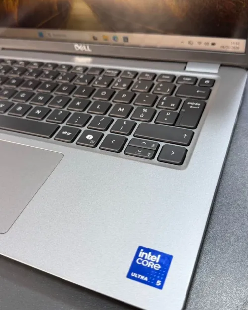 DELL LATITUDE 5450 INTEL ULTRA 5 RAM  8GB DDR5 DISK  512GB SSD nvme INTEL R GRAPHICS  ECRAN 14-INCH FHD+