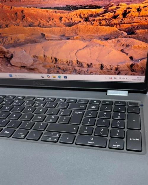 DELL LATITUDE 3540 INTEL I5-1345U 1.6GHz up to 4.70GHz 8GB DDR4 256GB SSD NVME INTEL UHD GRAPHICS ECRAN 15.6 INCH FHD