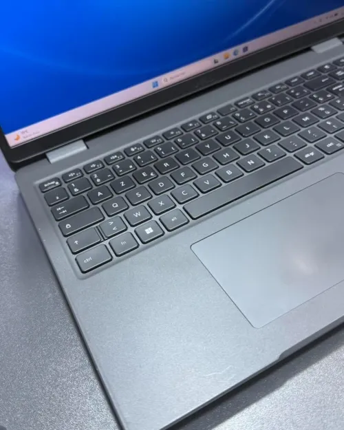DELL LATITUDE 3540 INTEL I5-1235U 1.3GHZ up to 4.4ghz RAM  16GB DDR4 DISK  512GB SSD nvme ECRAN 15.6P FHD+