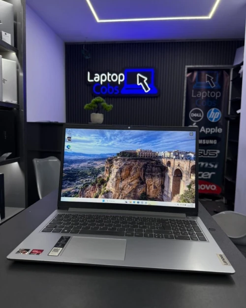 LENOVO IDEAPAD 15.7p RYZEN 5 7520U 2.80 Ghz 16Gb DDR5 512Gb Nvme AMD RADEON GRAPHICS 15.7 FHD