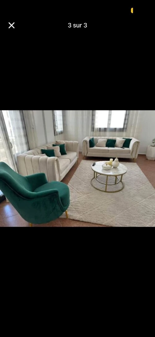 Salon a vendre 2m/2m plus un individuel 