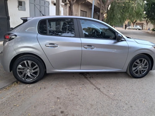Peugeot 208 2022 Access