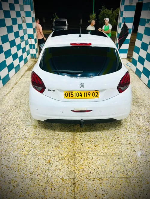 Peugeot 208 2019 Allure Facelift
