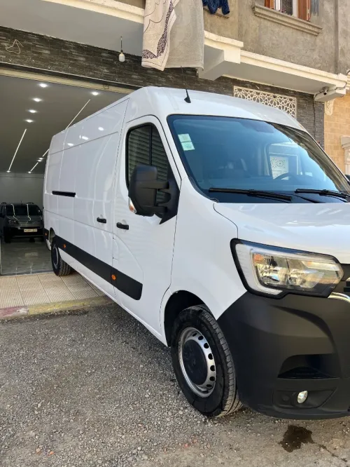 Renault Master 3 panneaux 2022