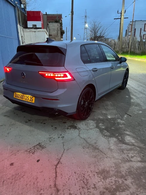 Volkswagen Golf 8 2025 R-Line