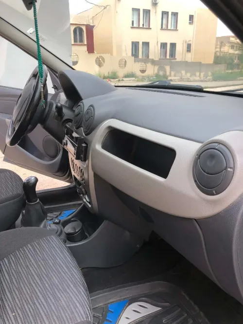 Dacia Logan 2011 1.4