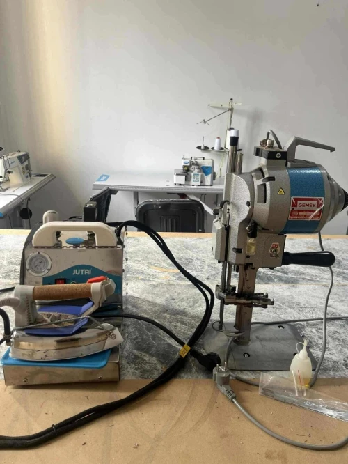 Matériel de couture professionnel