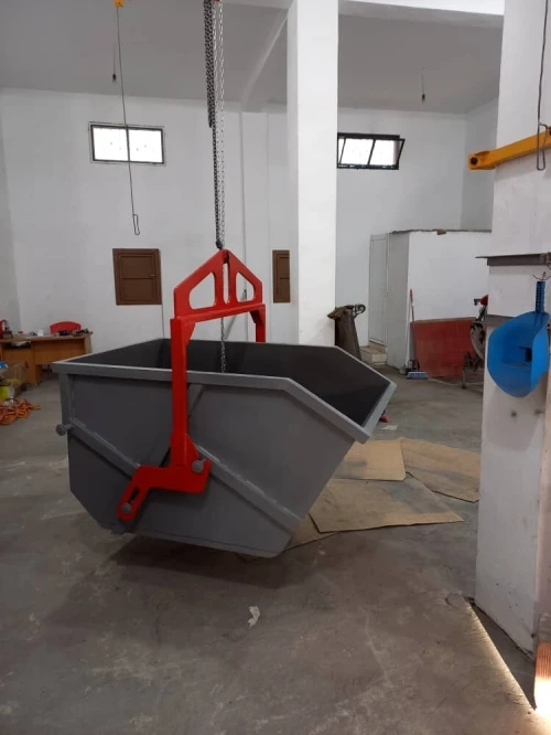 bennes à gravats بِنّات الأنقاض