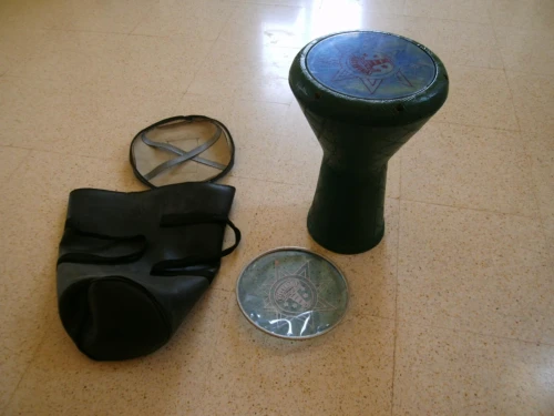 Darbouka à vendre à un prix imbattable, en excellent état.