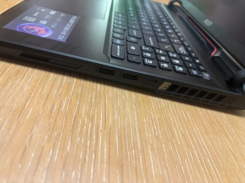 PC PORTABLE GAMING MSI RAIDER GE68 HX 13V I9-13950X - Fabricant: Micro-Star International Co., Ltd.