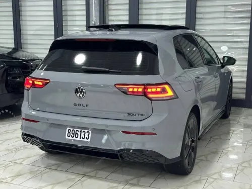 Volkswagen Golf 8 2025 R Black Edition 