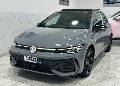 Volkswagen Golf 8 2025 R Black Edition 