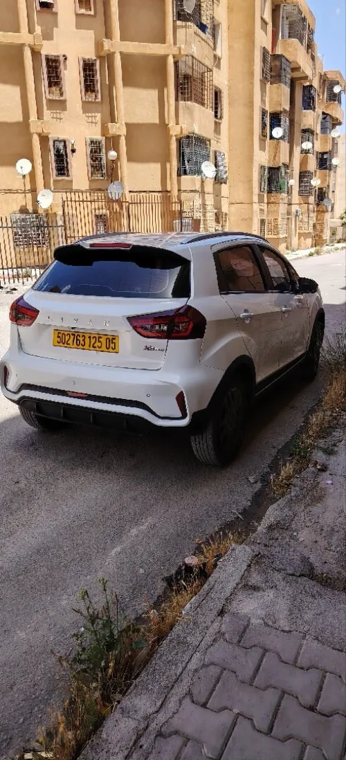 Livan X3 Pro  2025 Manuelle (Sans toit ouvrant)