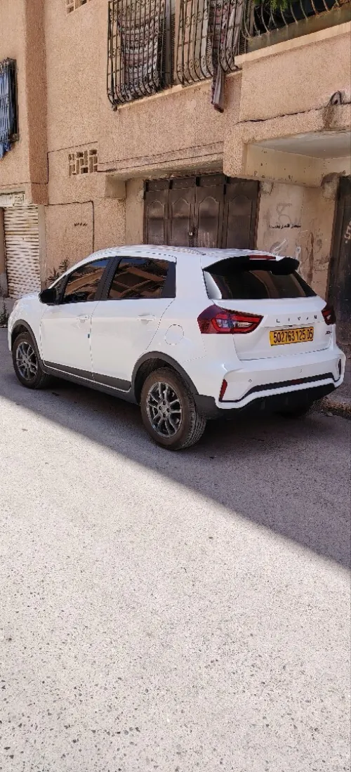 Livan X3 Pro  2025 Manuelle (Sans toit ouvrant)