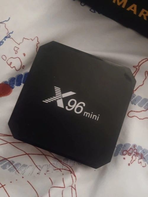 للبيع X96 Mini Smart TV Box RAM 2GB / ROM 16GB غير مستعمل، الحالة جديدة مع العلبة الأصلية + ريموت + كابل يشغل YouTube و IPTV والتطبيقات السعر: 6000 دج قابل للتفاوض