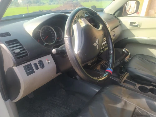 Mitsubishi L200 2011 Double cabine sporter 4×4