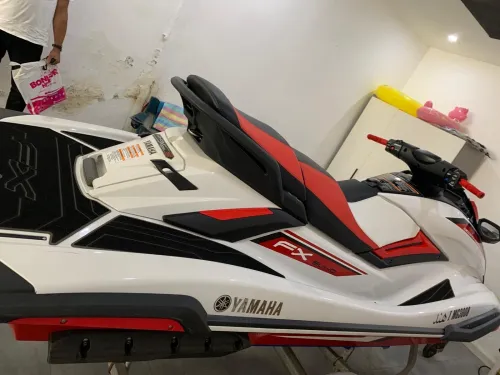 Jet Ski Yamaha FX SVHO 2018  Très puissant et en excellent état