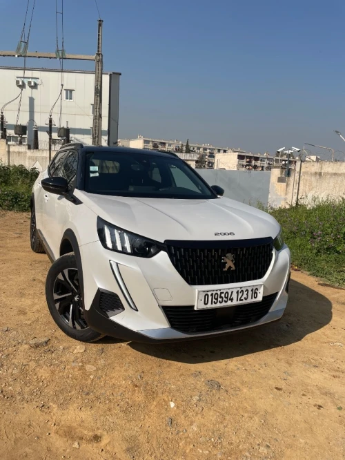 Peugeot 2008 2023 GT