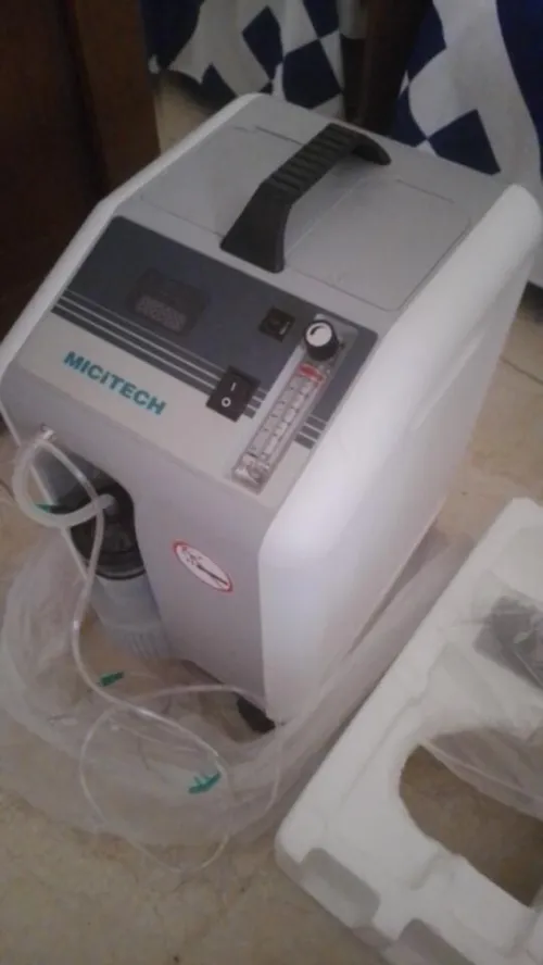 Concentrateur d'oxygène 10 L  État neuf  Prix 12 negociable