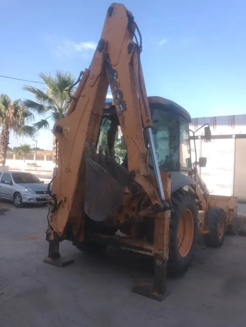 tractopelle CASE 2010