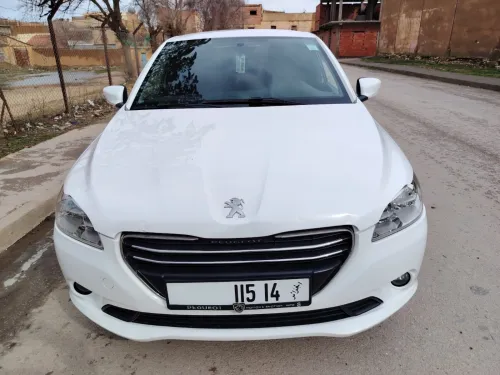 Peugeot 301 2015 pack luxe 