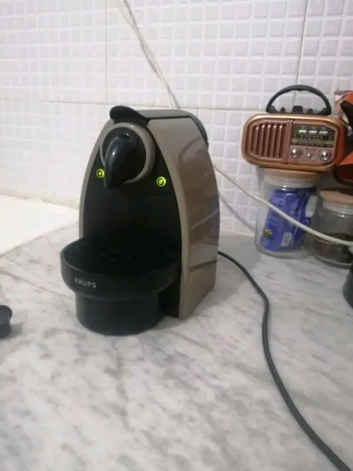Machine à café Nespresso Krups très propre