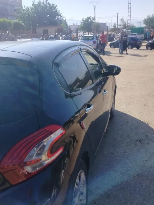 Peugeot 208 2012 Allure