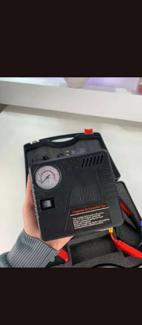 Démarreur Multifonction 99800mAh avec Compresseur d'Air et Câbles de Charge       