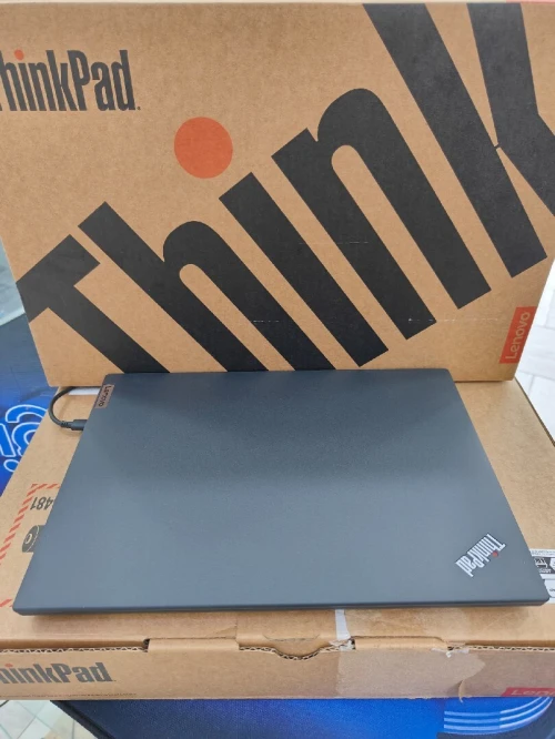 THINKPAD P14S RYZEN 7 PRO 6850U 32GB RAM 512SSD 14"FHD+ NEUF JAMAIS UTILISE
