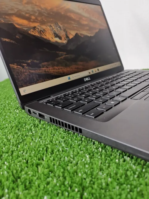DELL Latitude 5400 Professionnel - i7-8665U, 8GB RAM, 256GB SSD, 14" FHD