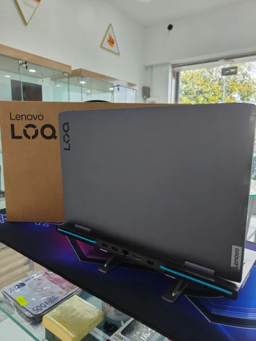 LENOVO LOQ AMD RYZEN 7 7840HS 16GO RAM 512SSD 15.6 FHD 144Hz RTX 4060 08GO JAMAIS UTILISÉ