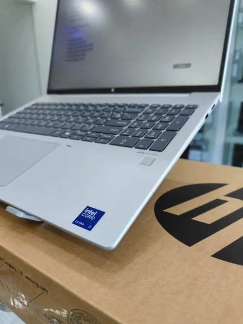 HP ProBook 460 G11 16" FHD+ Core Ultra 7 155U SSD 512Go 16Go DDR5 AZERTY/QWERTY Neuf sous emballage