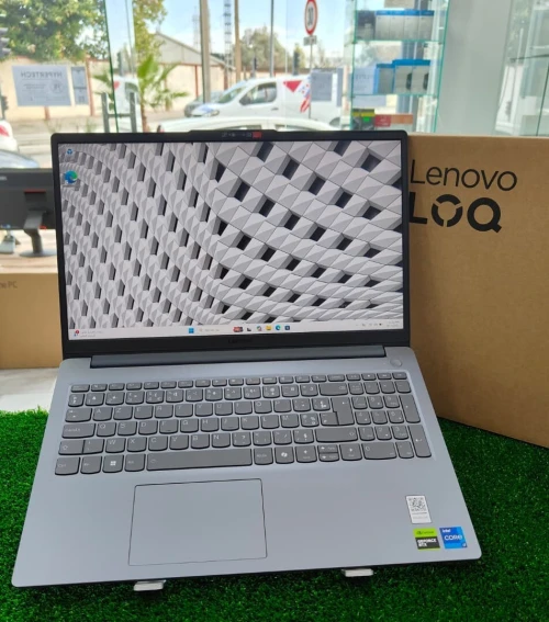 Lenovo LOQ 15IAX9E  i7 12th Gén / 16 Go / 512 Go SSD / RTX 4050 / 15.6" 144Hz