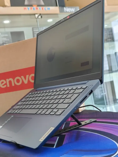 LENOVO IDEAPAD SLIM 3 i3-N305 8GB RAM 512 SSD 14" FHD NEUF SOUS EMBALLAGE