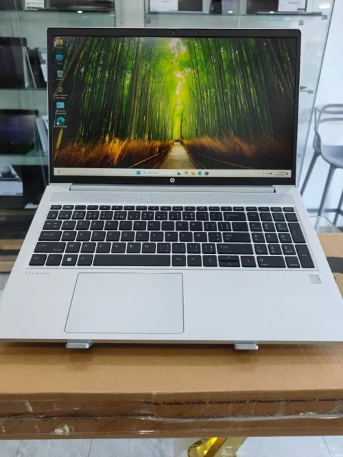 HP PROBOOK 455 G10 AMD Ryzen 7 7735U( i7 13em) RAM 16 GB 512SSD écran 15.6FHD JAMAIS UTILISÉ