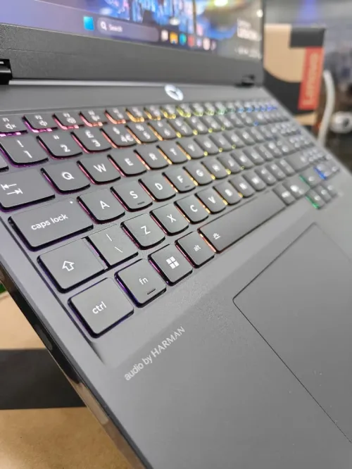 LENOVO LEGION 5  i7 13 Gén  RTX 5050  Écran OLED QHD+ 165 Hz