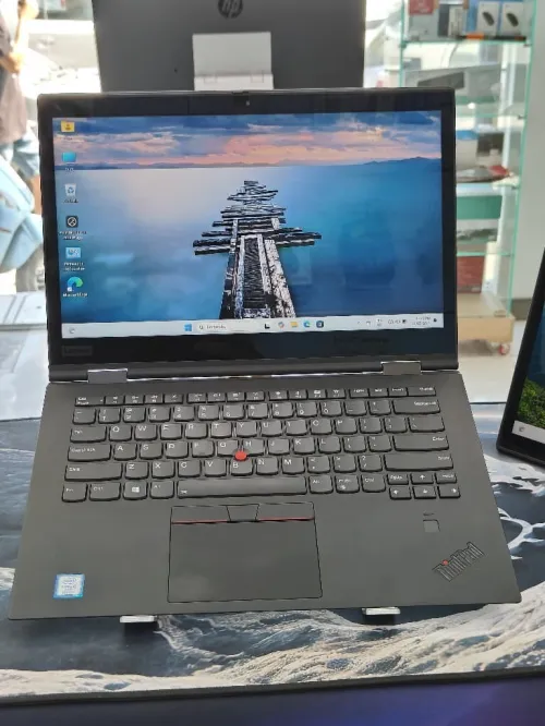 Lenovo ThinkPad X1 Yoga  Core i5 16 Go  256 Go SSD Écran tactile x360 + Stylet Original
