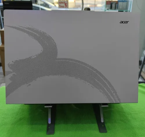 Acer Aspire Lite 16 (2024)  Core i3 13e Gen / 8 Go RAM / 512 Go SSD / 16" IPS
