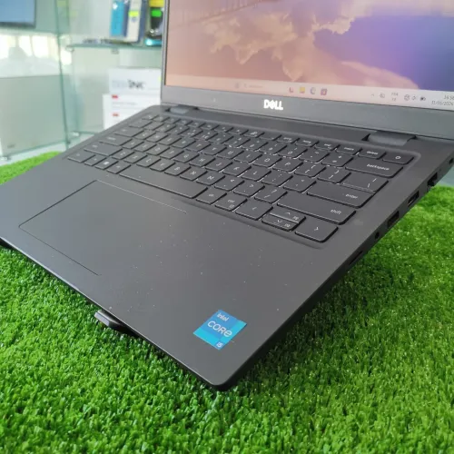 Dell Latitude 3420 | i5-1135G7 | 8GB RAM | 256GB SSD | 14" FHD Tactile | Très Bon État