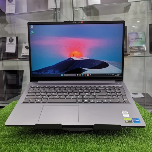 Lenovo LOQ i5-12450HX RAM 16Gb 512SSD RTX 4050 6GB 15.6" 144GHz Neuf jamais utilisé