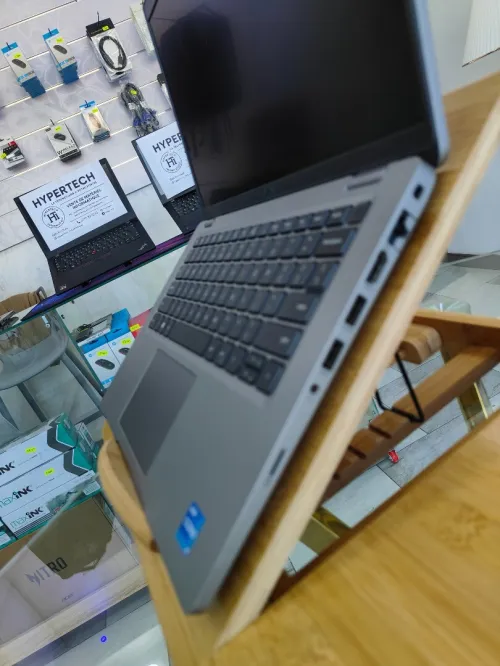 DELL Latitude 5430 i5-1245U 16 Go DDR4 256 Go SSD 14" FHD