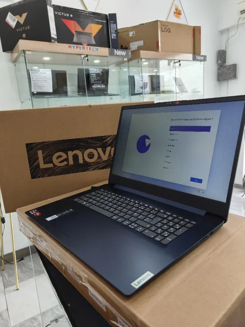 LENOVO IDEAPAD SLIM3 RYZEN 7 5700U 12GB RAM 512 SSD 17"HD+ NEUF JAMAIS UTILISE