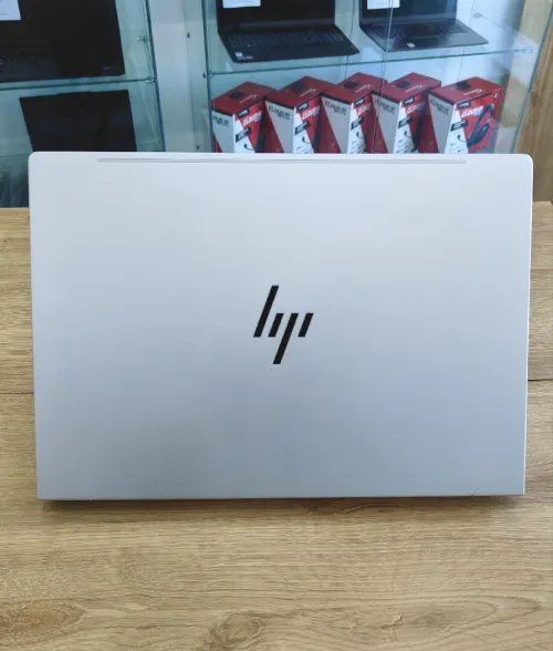 HP EliteBook 665 G11 | Ryzen 5 - 7535U | 16GB DDR5 | 512GB SSD | 16 FHD | Grand Écran & Puissance