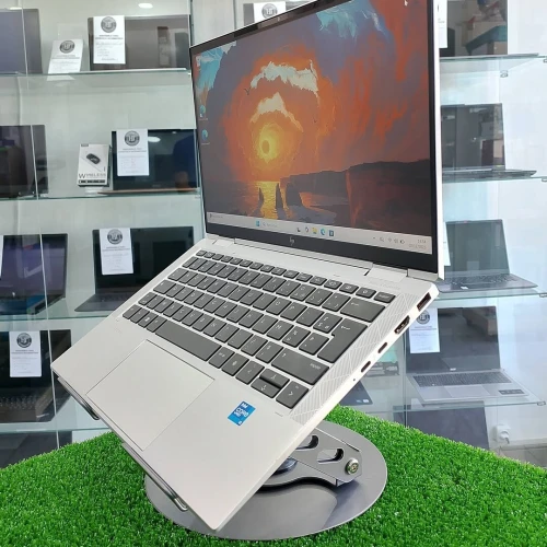 HP ELITEBOOK 1030 G8 X360 I5 11TH GEN 16GB 256SSD 13,3FHD TRES BON ETAT