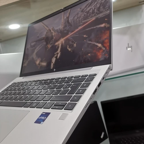 HP ELITEBOOK 640 G10 i5 1345U 13th Gen 16GB 512SSD 14"FHD TACTILE TRES BON ETAT
