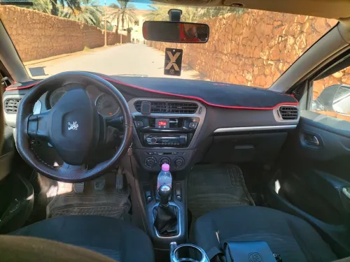 Bugatti بيجو 2014 